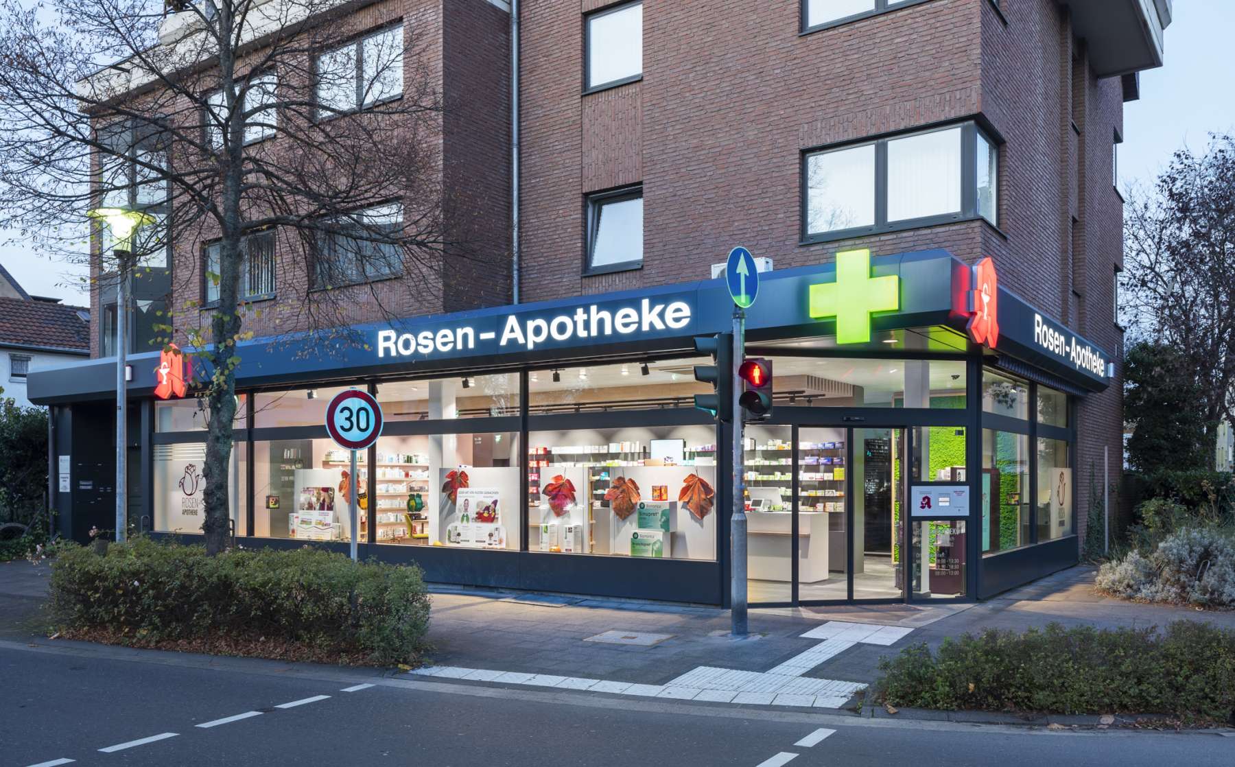 Rosen Apotheke, Hürth | Architekt Carl E. Palm